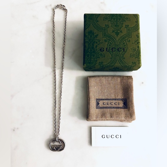 AUTHENTIC GUCCI Interlocking GG Silver Pendant Necklace - Picture 1 of 5